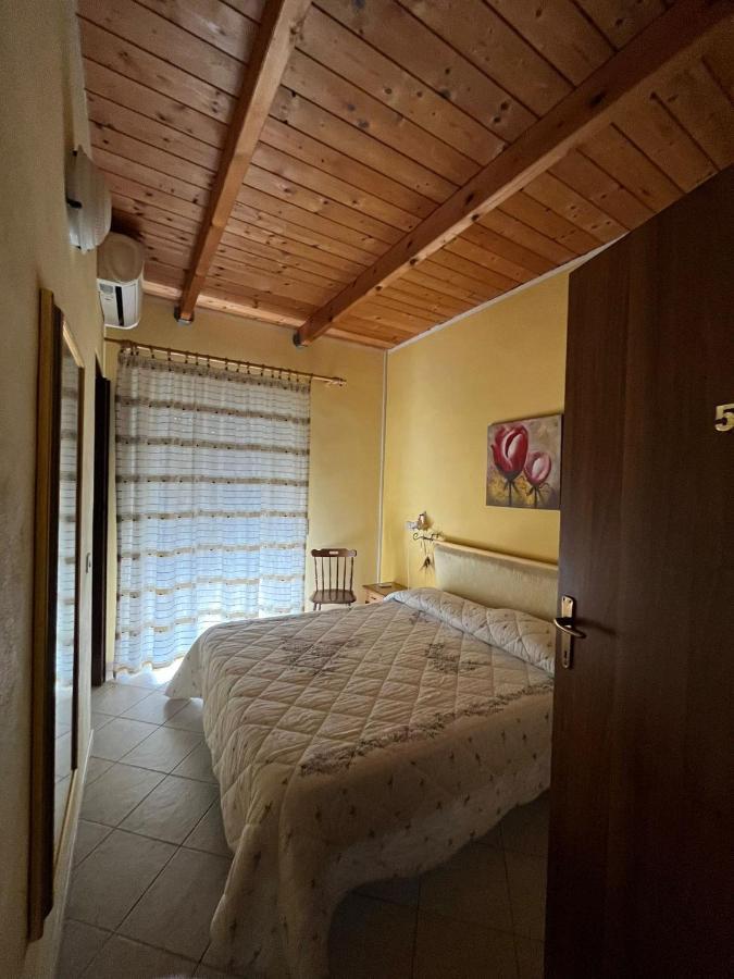 Agriturismo La Cantina Baratili San Pietro エクステリア 写真